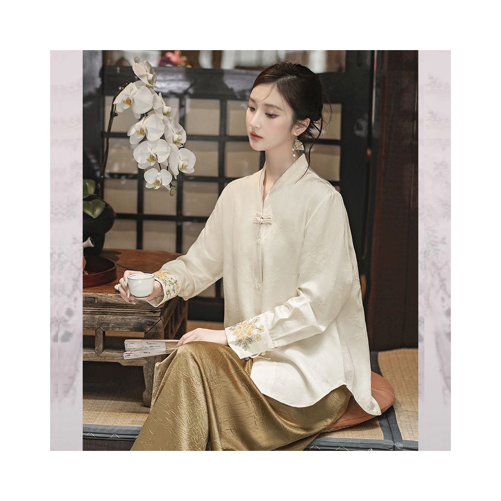 Lu Wen s new Chinese style Chinese style shirt for women in autumn 2025 with a high end feel and a plate buckle jacquard embroidery top for women image 10