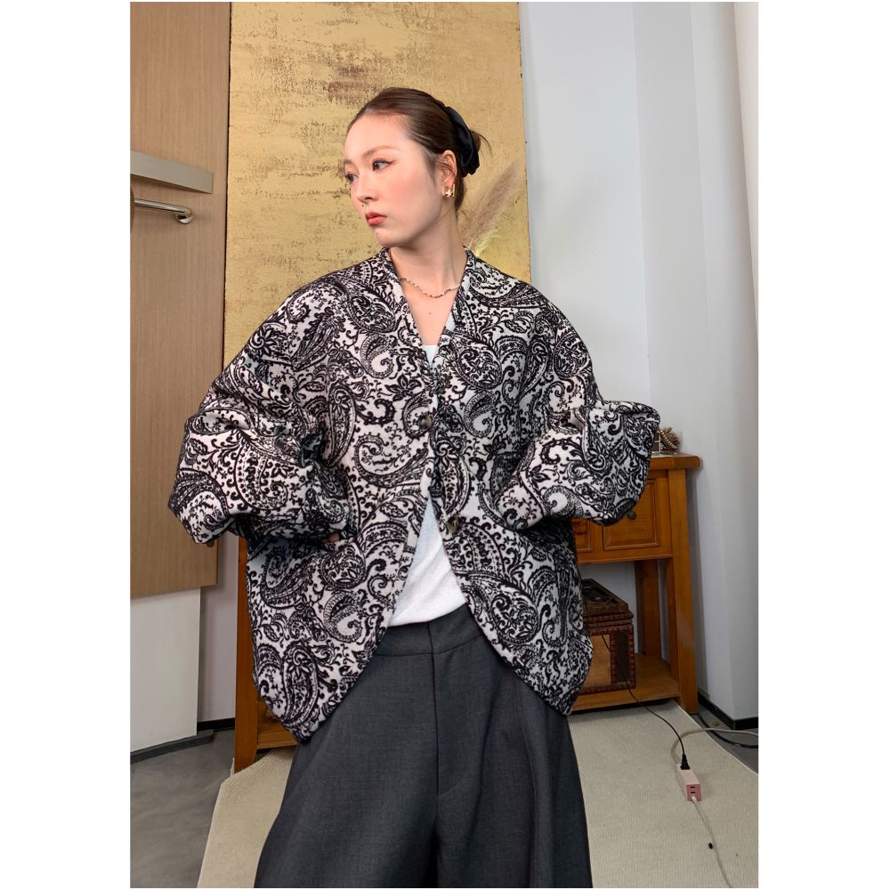 Luobian Fuguang Jinse Original Designer Retro Jacquard Jacket Loose Bat Sleeve Top for Women image 6