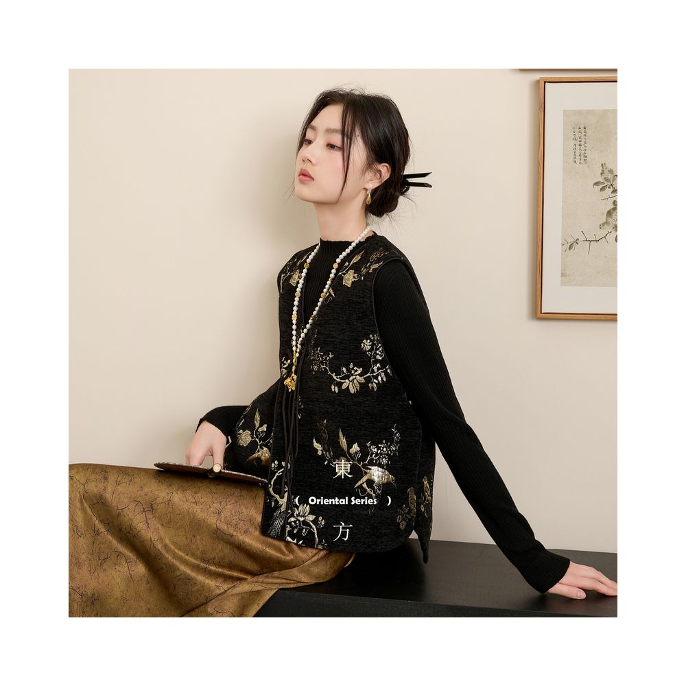 Three color gilded floating dream 2025 autumn and winter new style new Chinese vest jacquard sleeveless cotton jacket top for women image 8