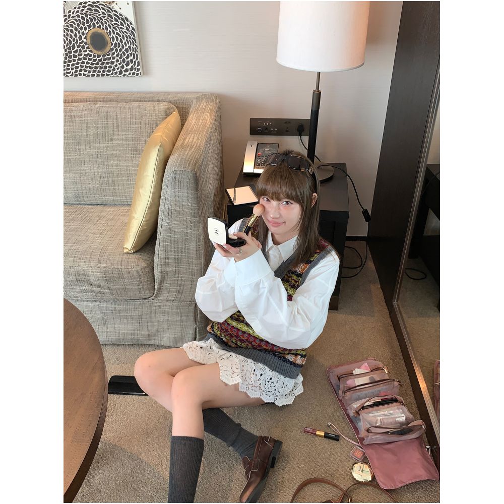 13C Saint Martin Versatile Simple Hem Lace Splicing Large silhouette Deconstructed Collar Top Shirt Skirt Female image 4