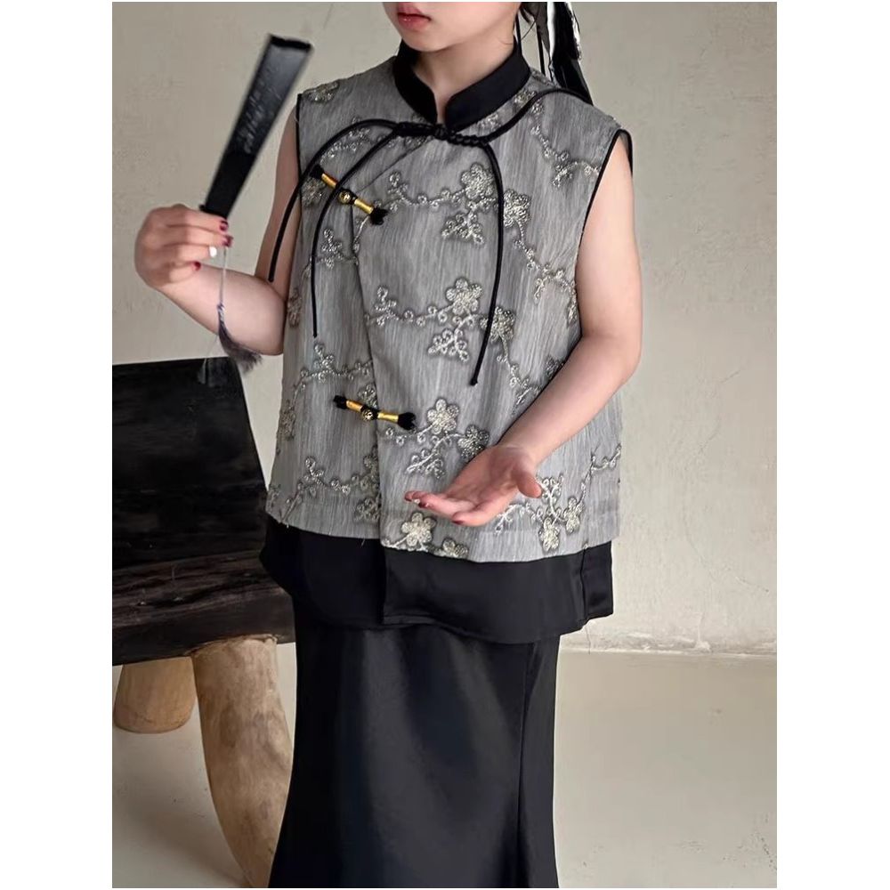 Girls retro new Chinese style set children s summer buckle embroidery vest fish tail skirt ink painting Chinese style two piece set image 4