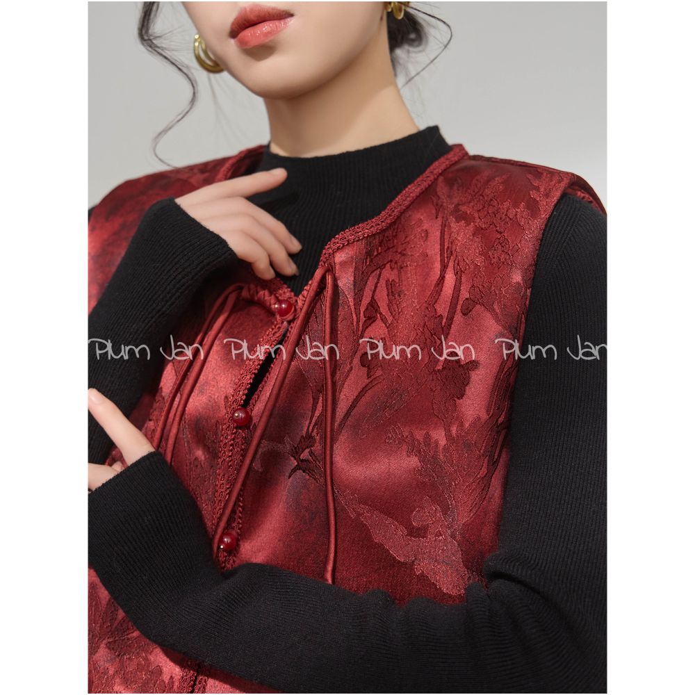 PlumJan red Chinese style distinguished vest 2025 new Chinese style wedding toast vest for women commuting style shiny silk vest for women round neck single breasted vest image 3
