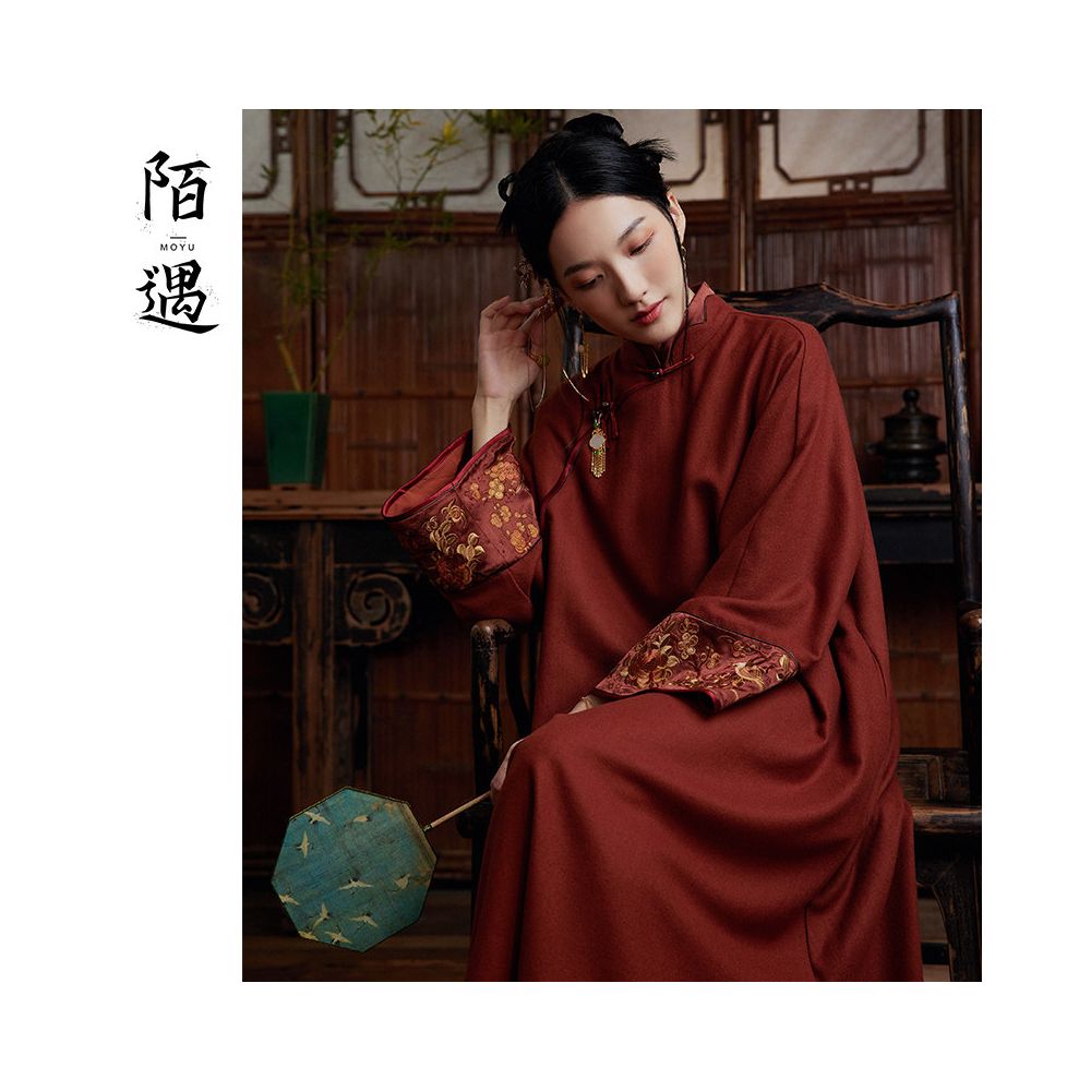 Moyu 2025 Autumn New Chinese Style Retro Improved Traditional Cheongsam Embroidered Loose Woolen Chinese Dress image 0