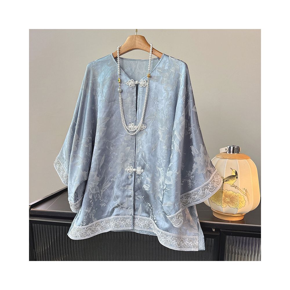 New Chinese style silk jacquard casual jacket women s original design round neck retro buckle loose slimming Chinese style shirt image 0