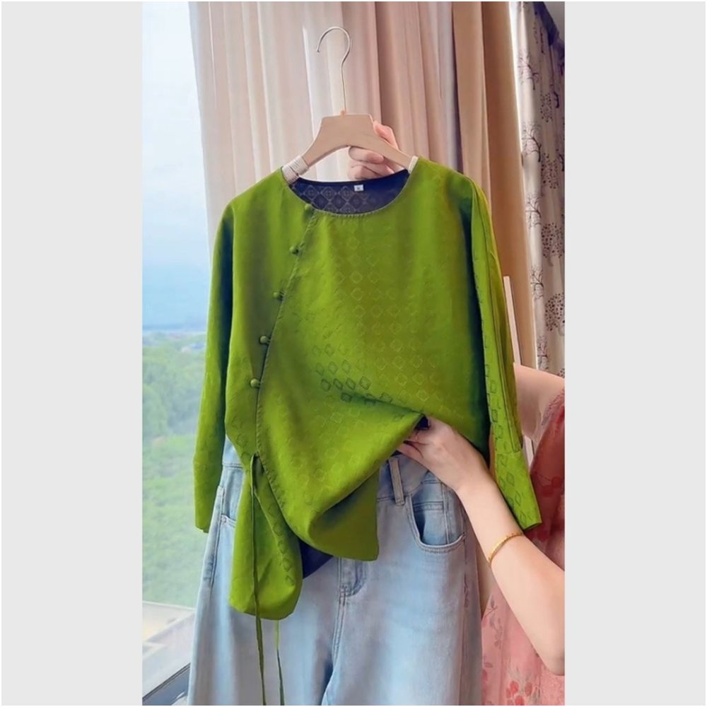 New Chinese style green jacquard shirt for autumn 2025 new and improved Tang style shirt with slanted collar and lace up young fragrant cloud yarn top image 1