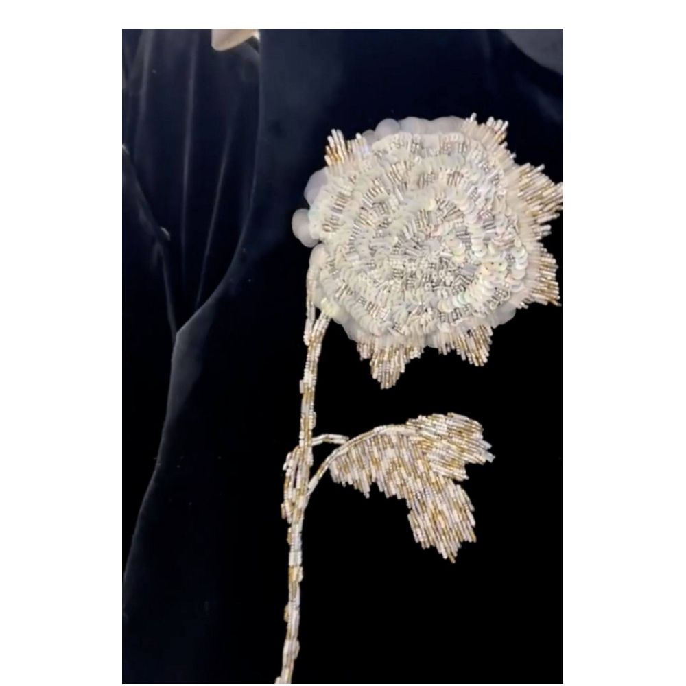 S Andro Madge 2026 Spring New Style New Chinese Luxury Black Embroidered Flower Sleeveless Top for Women image 4