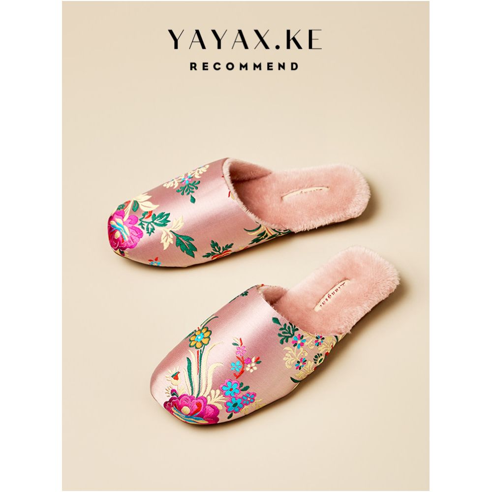 Ladies embroidered silk and cotton slippers for autumn and winter home and indoor Chinese ethnic style anti slip plush warm slippers image 1
