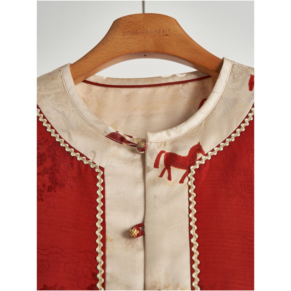 New Chinese style retro and noble round neck red pony jacquard splicing double sided wearing vest spring and autumn new women s clothing image 4