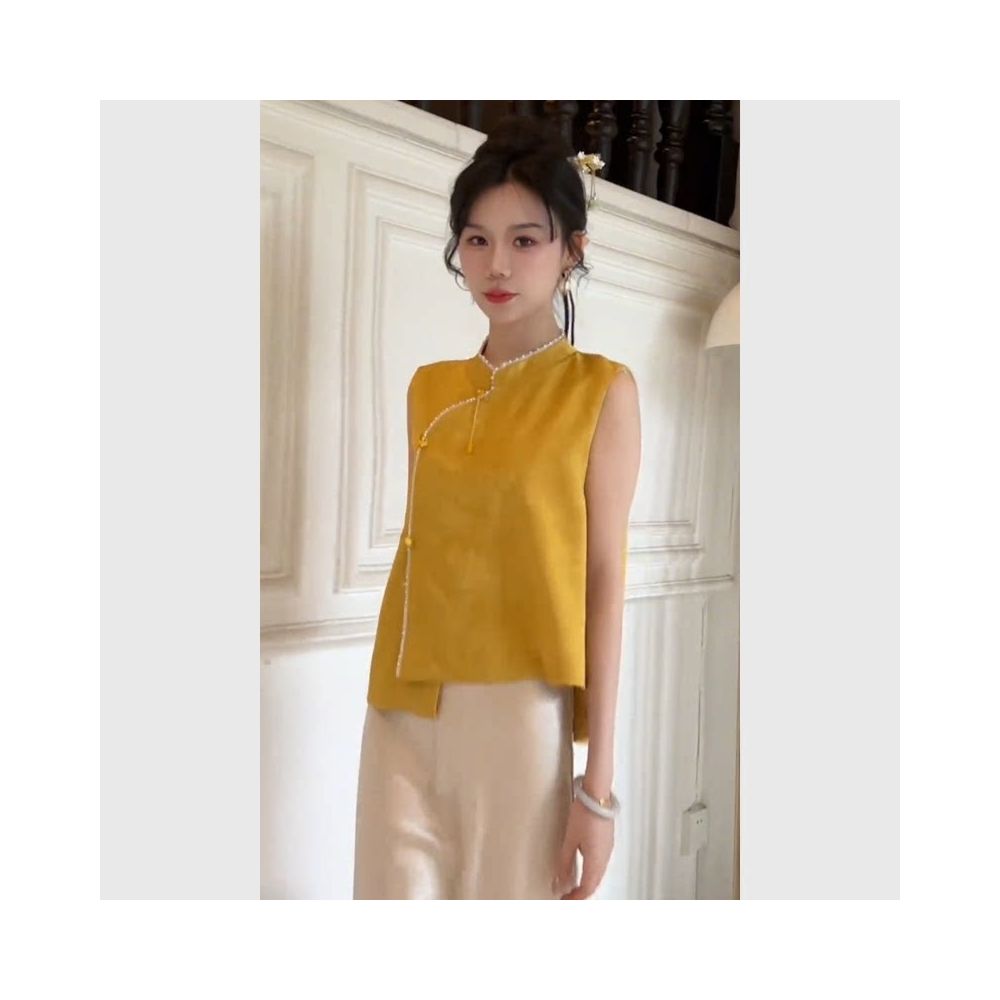 New Chinese style women s yellow sleeveless shirt for summer 2025 a unique and beautiful two piece set of summer dresses image 3