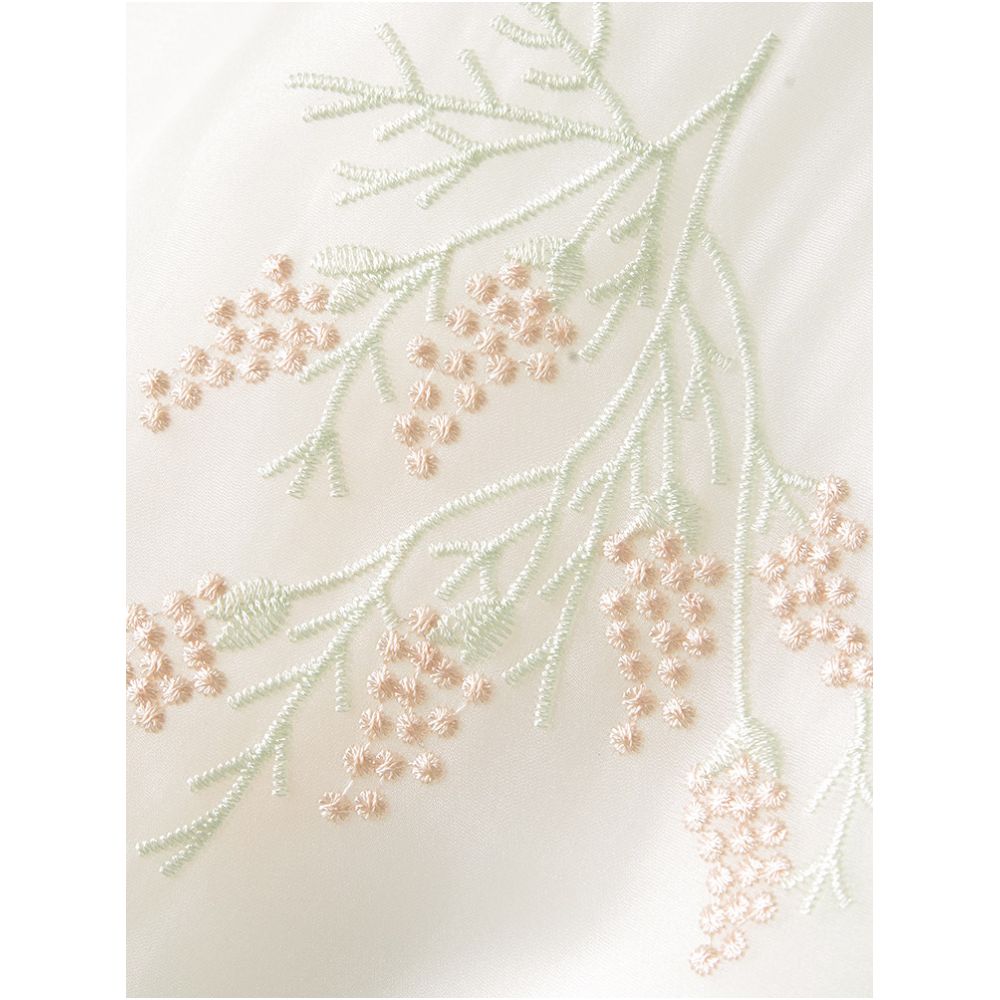 High end white silk Chinese style shirt vest summer thin design worn on the outside retro embroidered mulberry silk new Chinese style top image 3