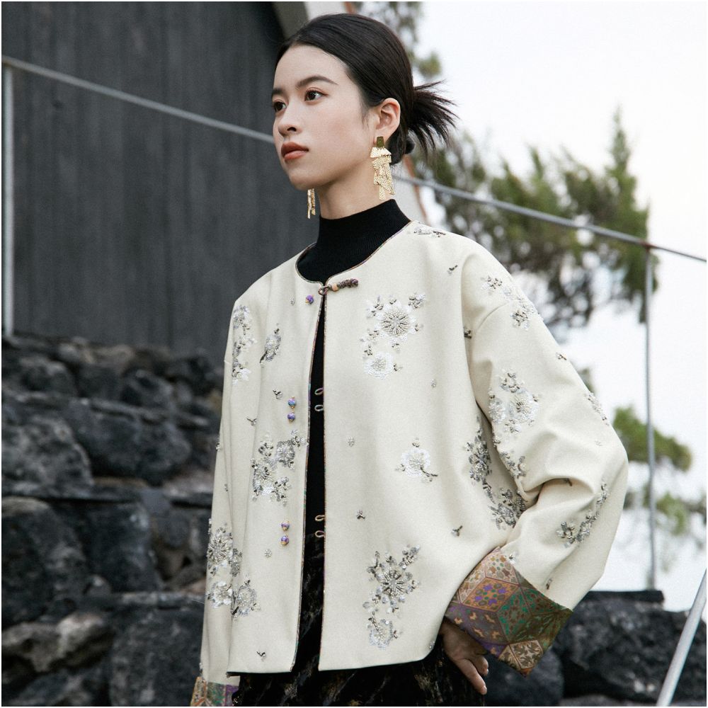 Know anytime anywhere 丨 Tibetan brocade fabric 丨 New Chinese handmade nail bead embroidered leather jacket for women image 0