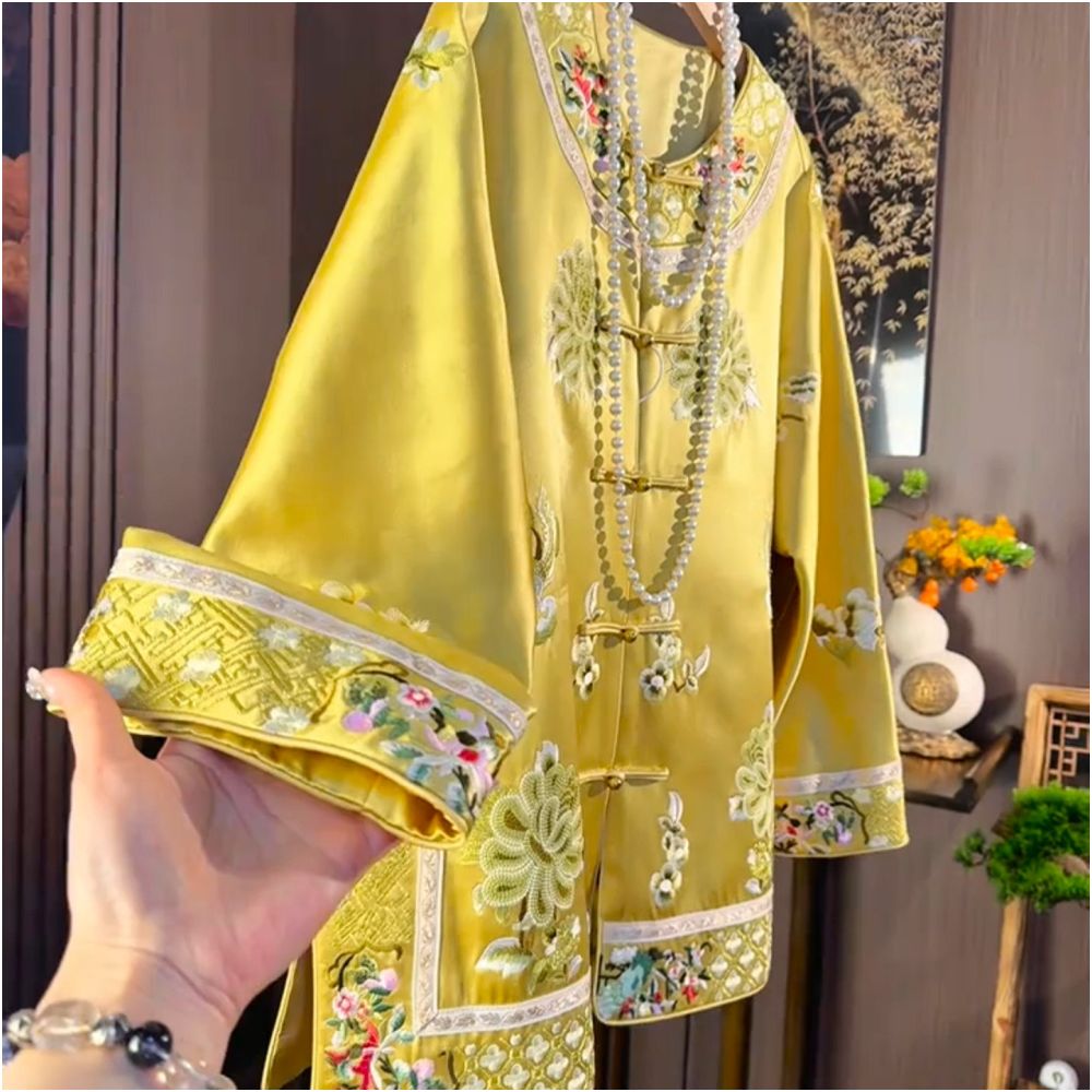 New Chinese Style Elegant Satin Embroidered Coat for Women in Autumn 2025 Large Round Collar Double Collar Plate Buckle Unique Top Trendy image 0