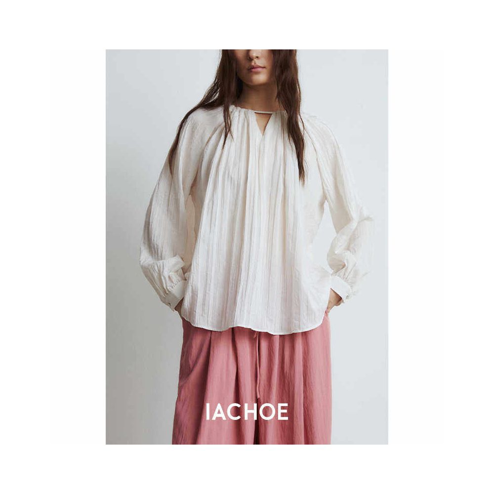 ASAYA6123 – Étoile Pleated Blouse ✨🤍