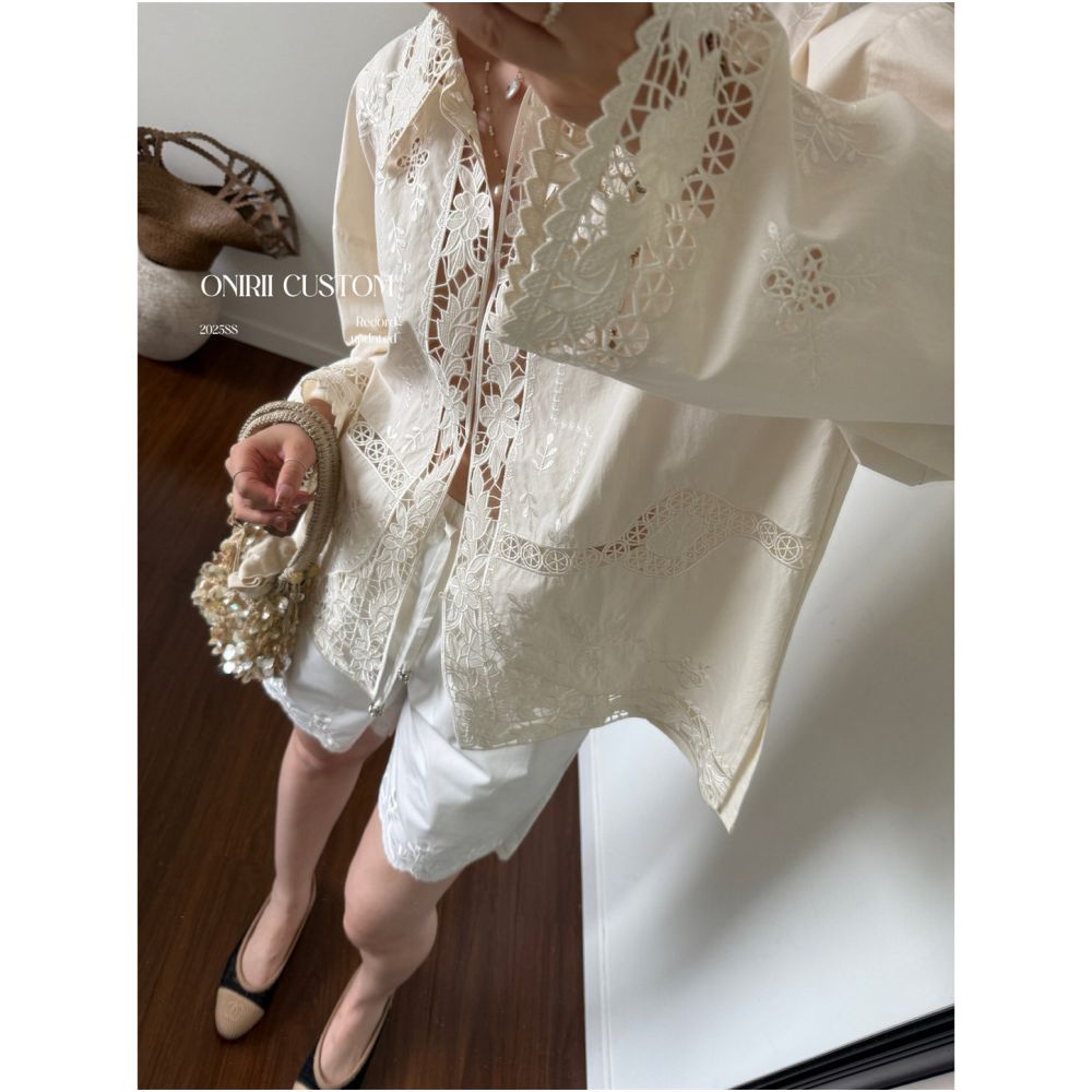 6 10 20 00 Correct version of Nan Yi vacation old money romantic lace embroidery hollowed out 100 cotton shirt jacket image 3