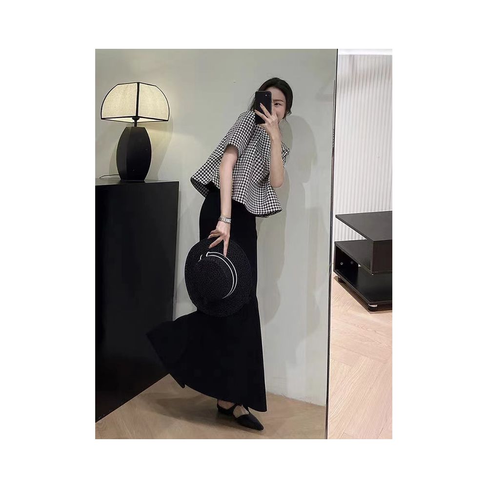 Retro Thousand Bird Grid Small Fragrant Short sleeved Top for Women Summer Small and Short High end Imperial Sister s Temperament Showing Thin Wearing Style image 2