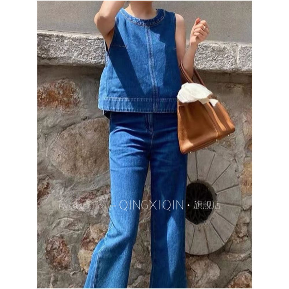 High quality shipping blue denim suit pants 25 summer new sleeveless top micro flared pants two piece set image 3