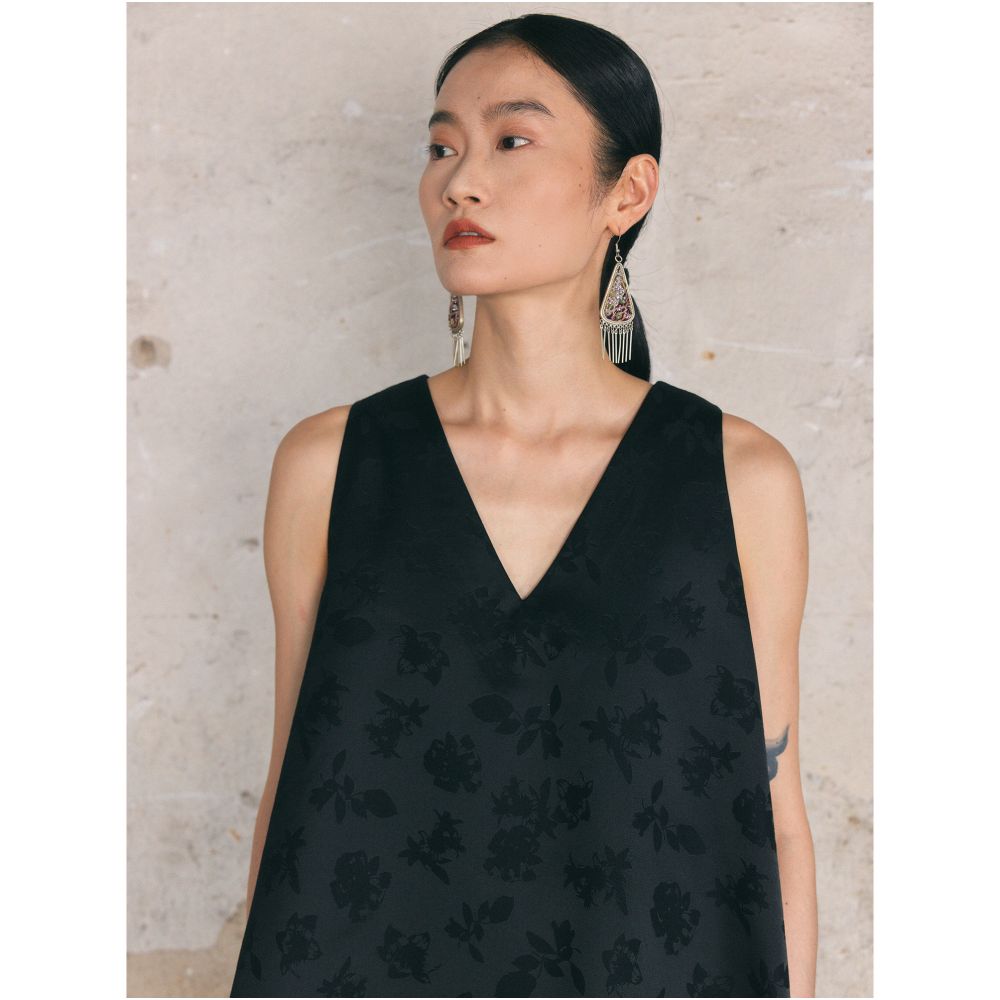 PaleBlueDot Summer Chic Designer V neck Geometric Jacquard Black A line Vest image 1