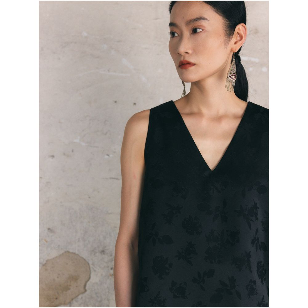 PaleBlueDot Summer Chic Designer V neck Geometric Jacquard Black A line Vest image 4