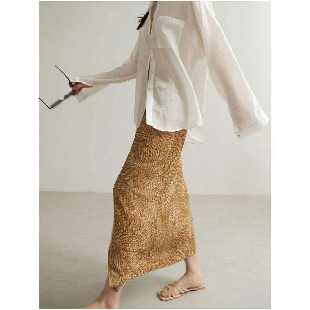Hurry and grab this Only 20 pieces left in this last batch Resort style printed pure cotton pleated midi skirt with a chic slit and straight cut image 2