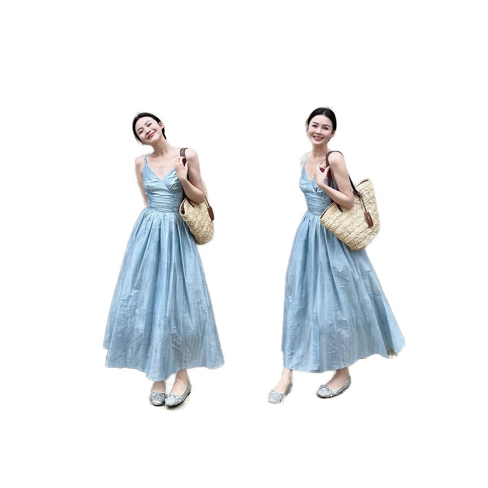 Tea break waist cinching slimming pleated V neck camisole dress for women 2025 summer French high end blue dress image 4