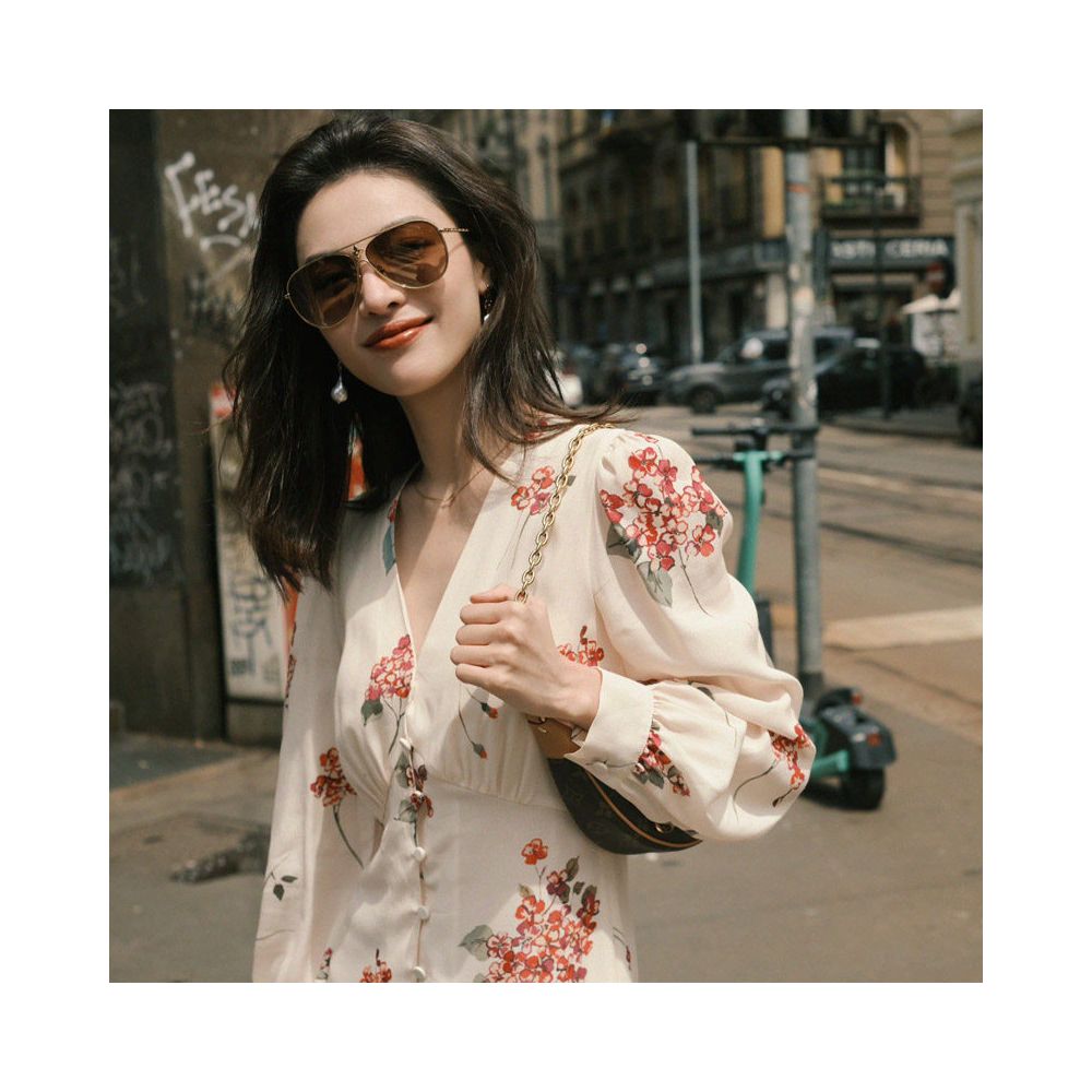 French Rixo Rane Zhong Chuxi s French floral dress women s long sleeved V neck waist cinching slimming mid length skirt image 4