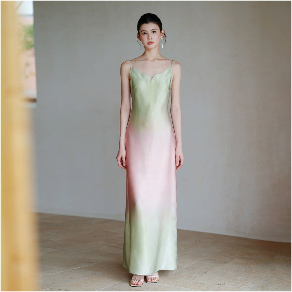 The first cicada dress is a tulip camisole dress for women in the summer of 2026 featuring a gradient slim fit and a new Chinese style temperament long skirt image 1