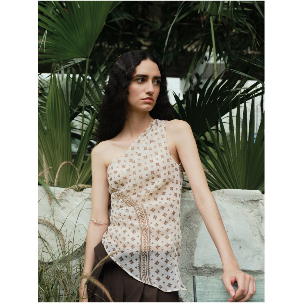 Someone sometimes wears a retro print fitted waist with a tie ruffled floral chiffon asymmetrical off shoulder top image 5