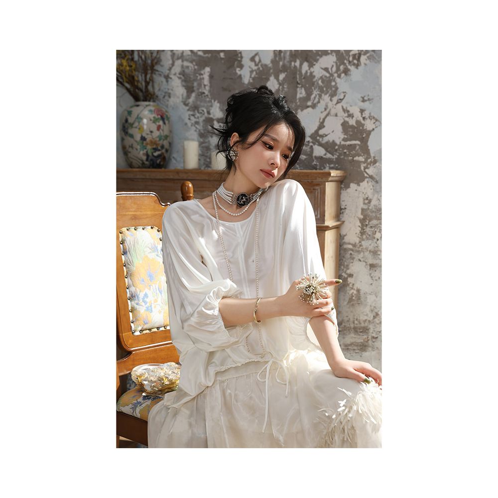 #ASAYA6438 – Silk Glow Balloon Sleeve Top ✨🌷