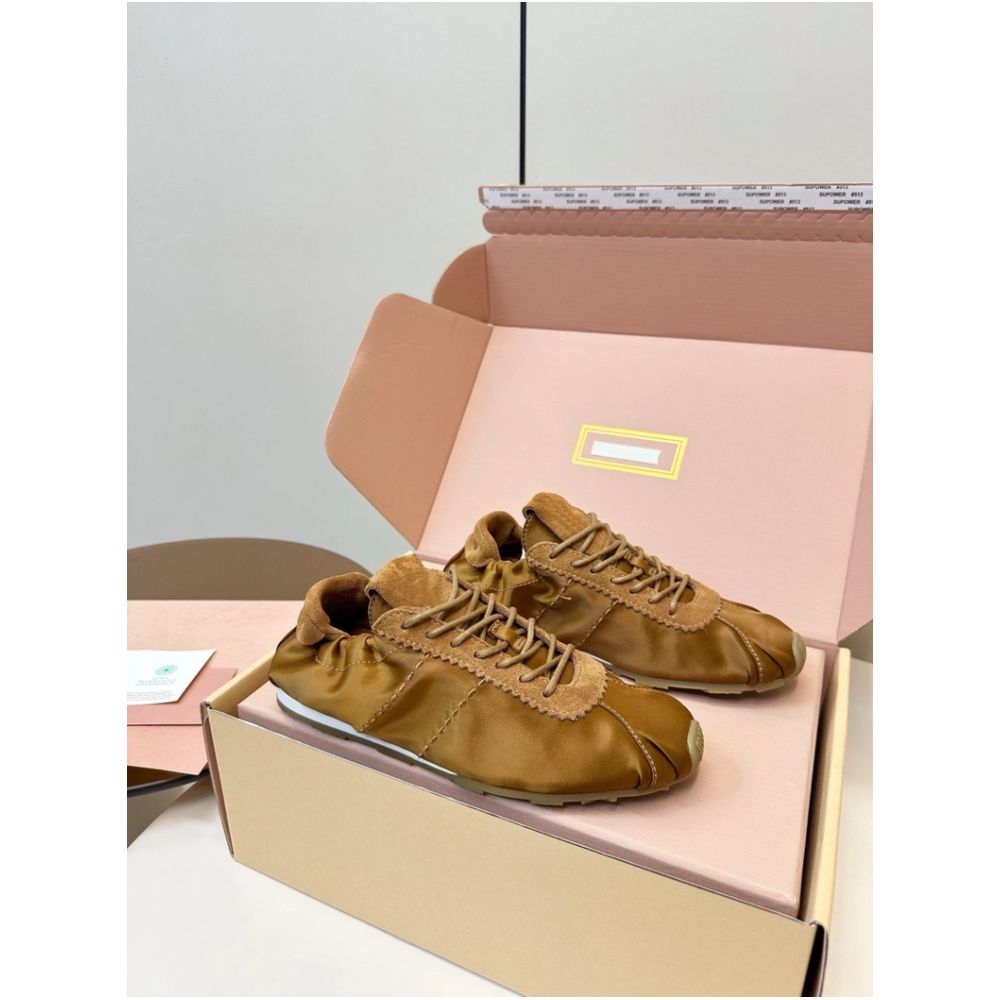 ASAYA6440 – Satin Soft Runner Sneakers 👟✨