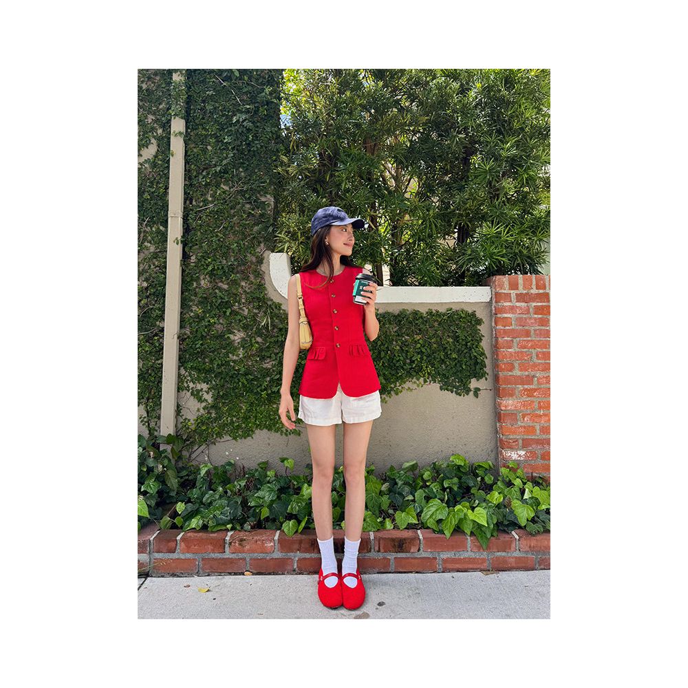 Turn right Chen s thigh French retro style round neck sleeveless slim fit vest women s summer casual versatile top image 0