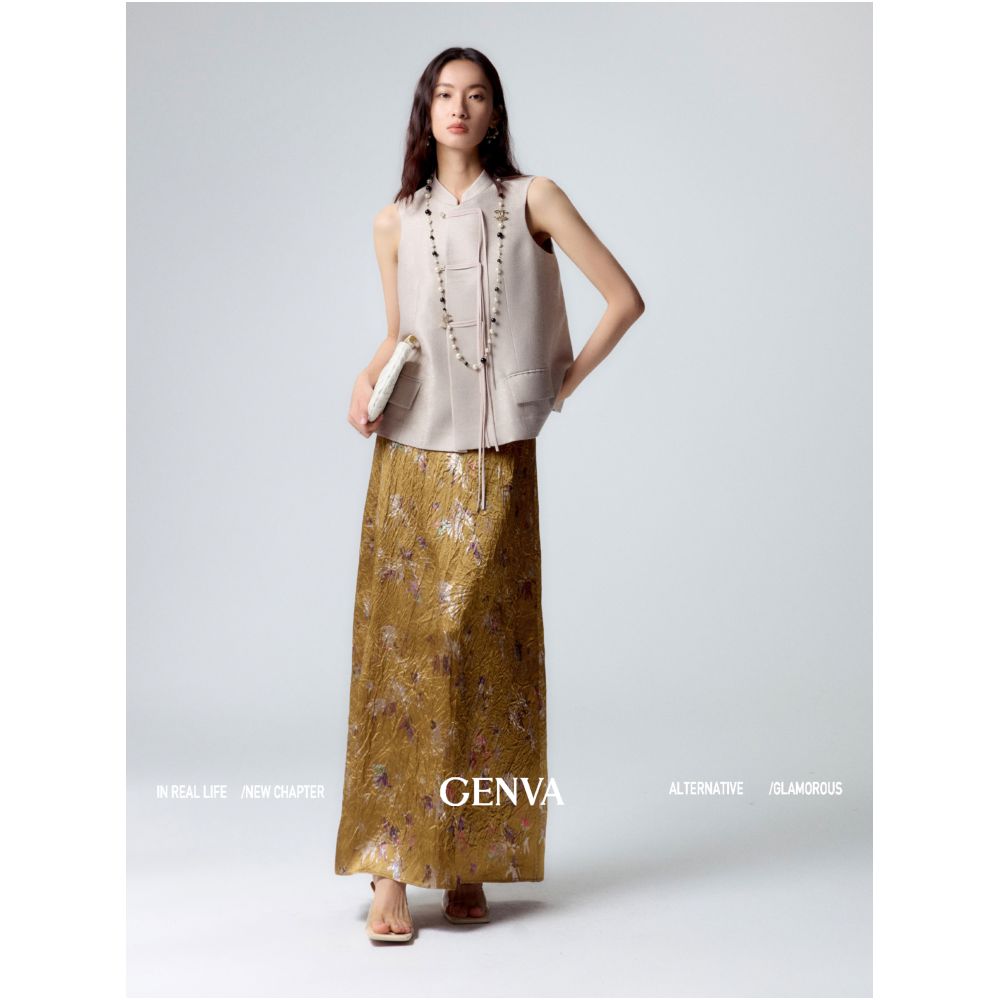 MR99 Yue Ran Ding Ge New Chinese Style Flowing Gold Linen Jade Ribbon and Chinese Knot Vest and Shorts Set image 4