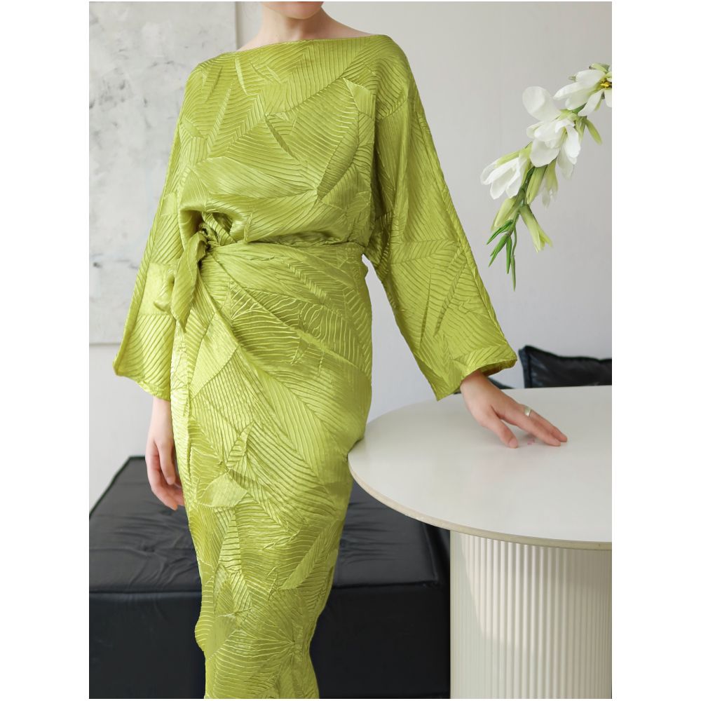 TAORAN Women s Round Neck Green Dress Long Sleeve Tie Waist Fitted Midi Dress Elegant and Luxurious Dress image 0