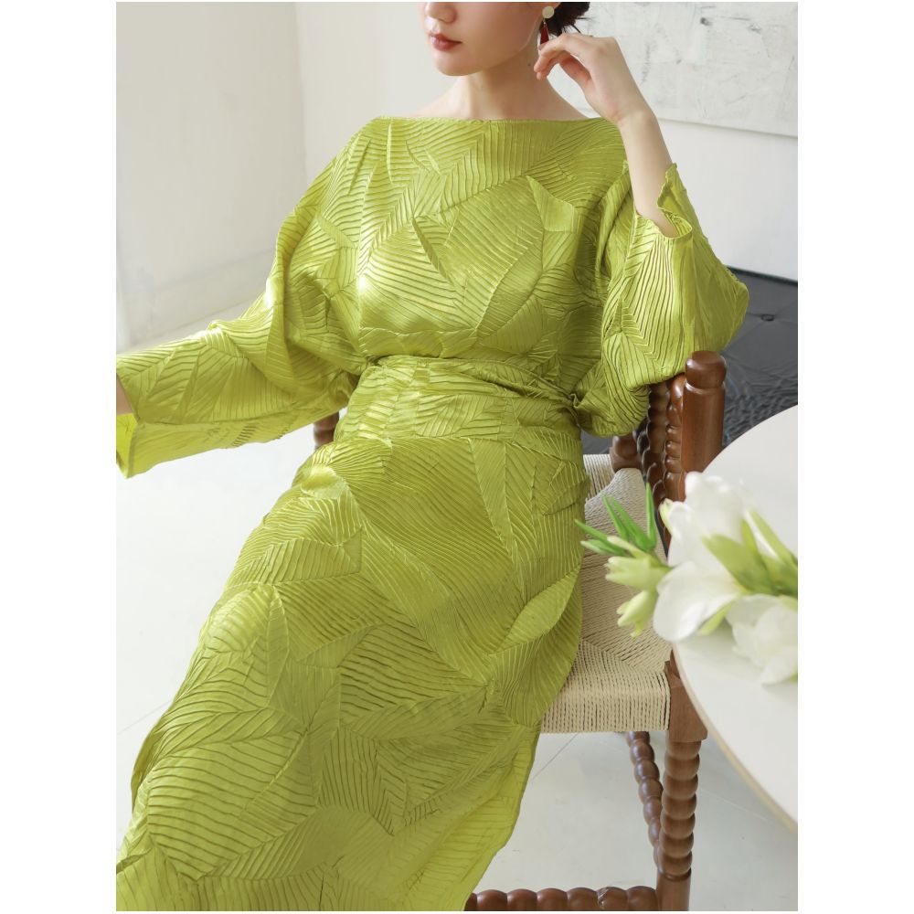 TAORAN Women s Round Neck Green Dress Long Sleeve Tie Waist Fitted Midi Dress Elegant and Luxurious Dress image 3