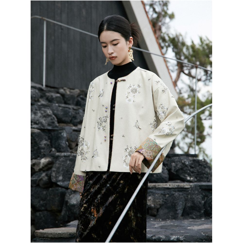 Anytime Tibetan Brocade Fabric New Chinese Style Handmade Beaded Embroidered Leather Jacket for Women image 1