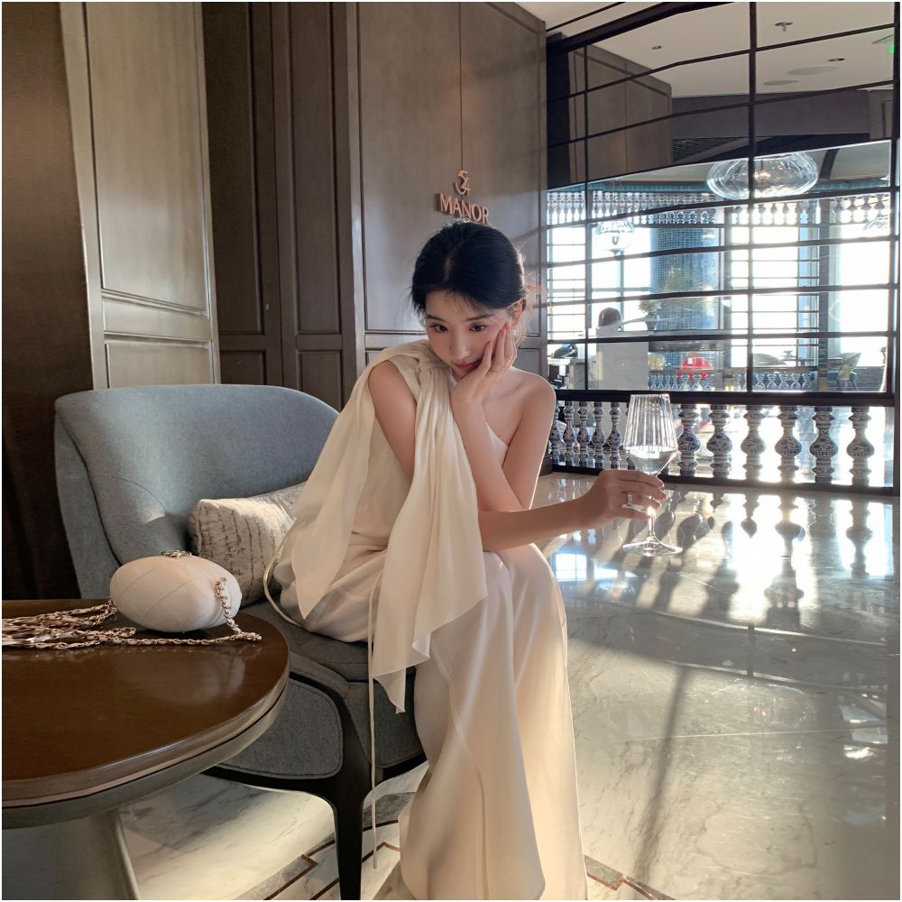 Middleton Beauty God Comes Texture Silk Design Sense Off Shoulder Sleeveless Top Wide Leg Pants Set Summer image 3