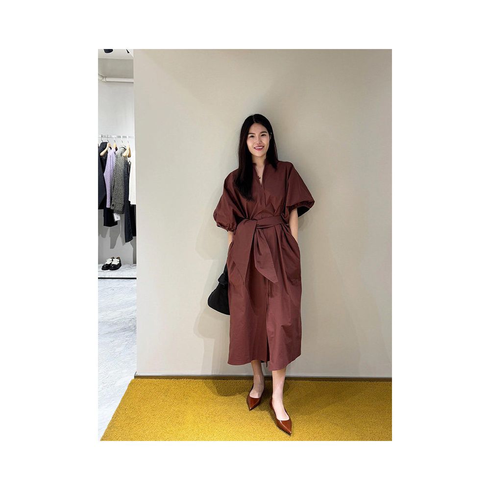 French retro red belted waist puff sleeve shirt dress old money style commuter temperament V neck dress early autumn image 4