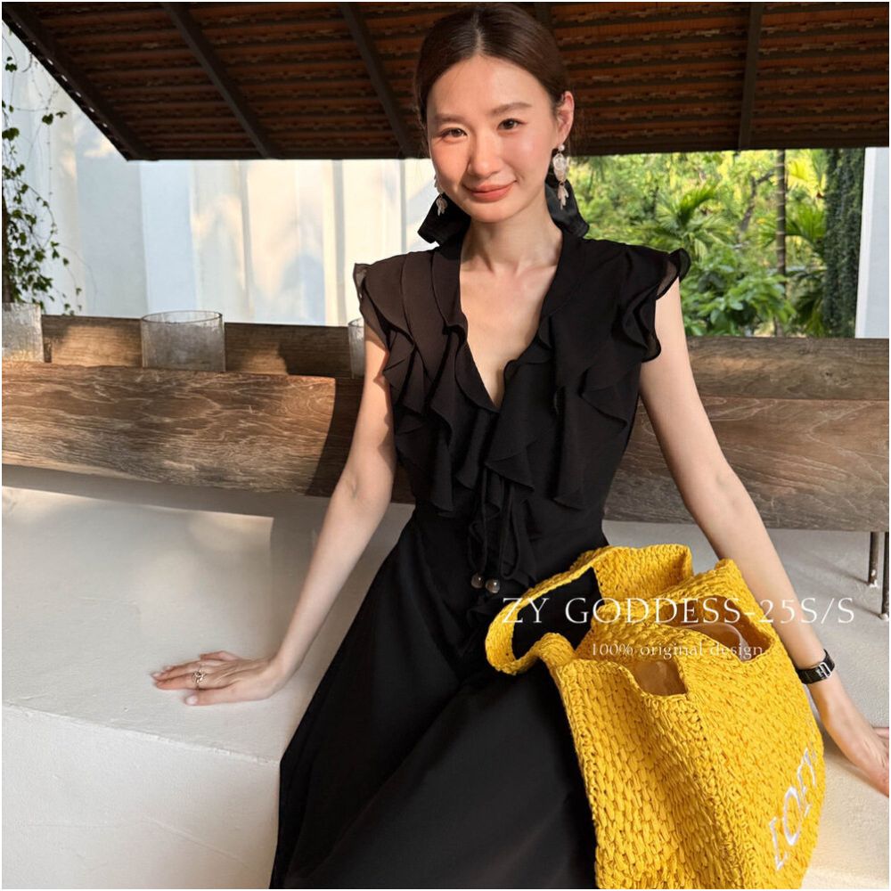 2025 Summer New Korean Style Design Lotus Edge Sleeveless V neck Dress French Romantic Holiday Long Dress image 4