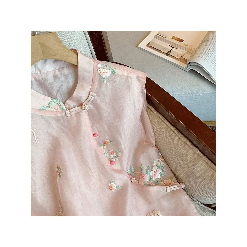 New Chinese style embroidered jacquard vest for women in summer sweet and youthful style sleeveless camisole top image 3