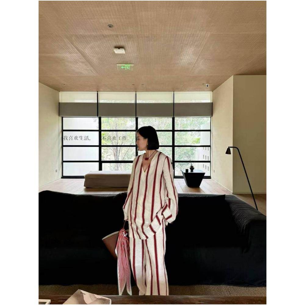 Art Exhibition Manor Holiday Series Natural Linen Red and White Striped V neck Top Casual Pants Set for Women image 3