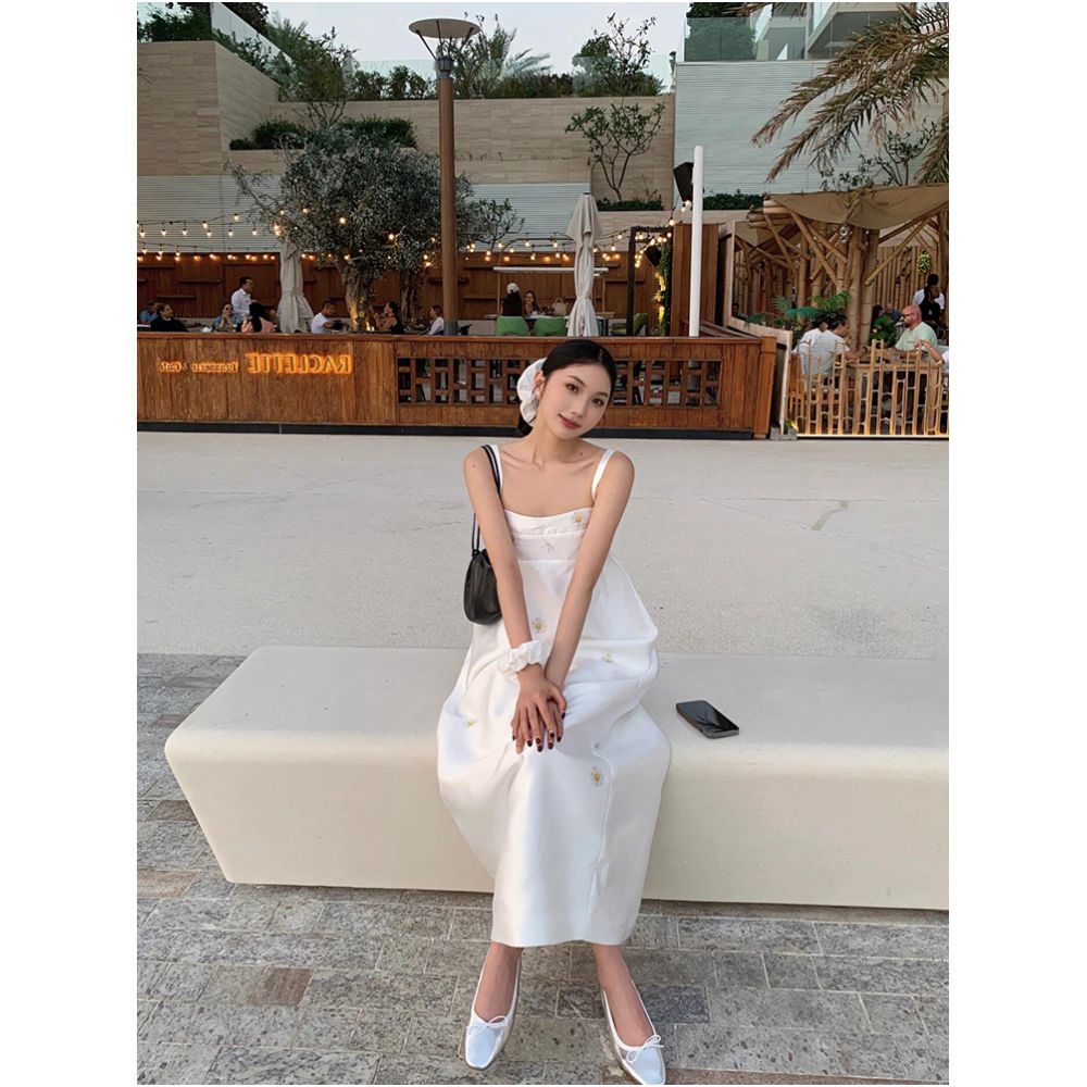 AN Maiden High End White Dress for Women Summer French Tea Break Style Printed Fit Square Neck Spaghetti Strap Long Dress image 3