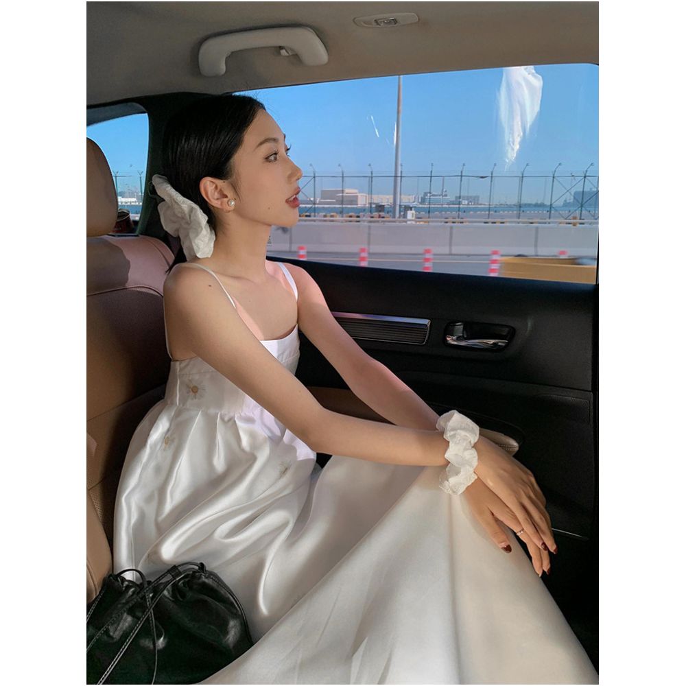 AN Maiden High End White Dress for Women Summer French Tea Break Style Printed Fit Square Neck Spaghetti Strap Long Dress image 4