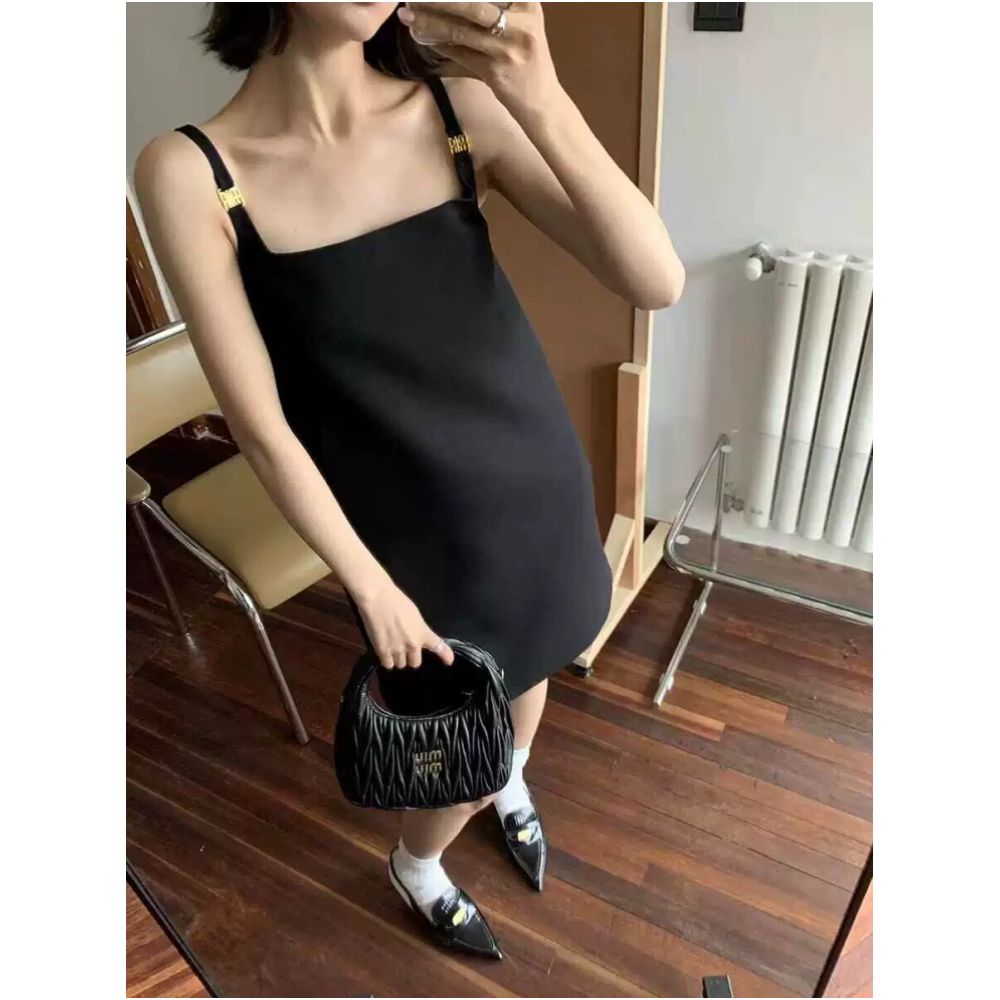 26ss European Style Spring Autumn Korean Style Gold Buckle Suspender H line Fashionable Little Black Dress Versatile and Stylish Women s Dress image 4