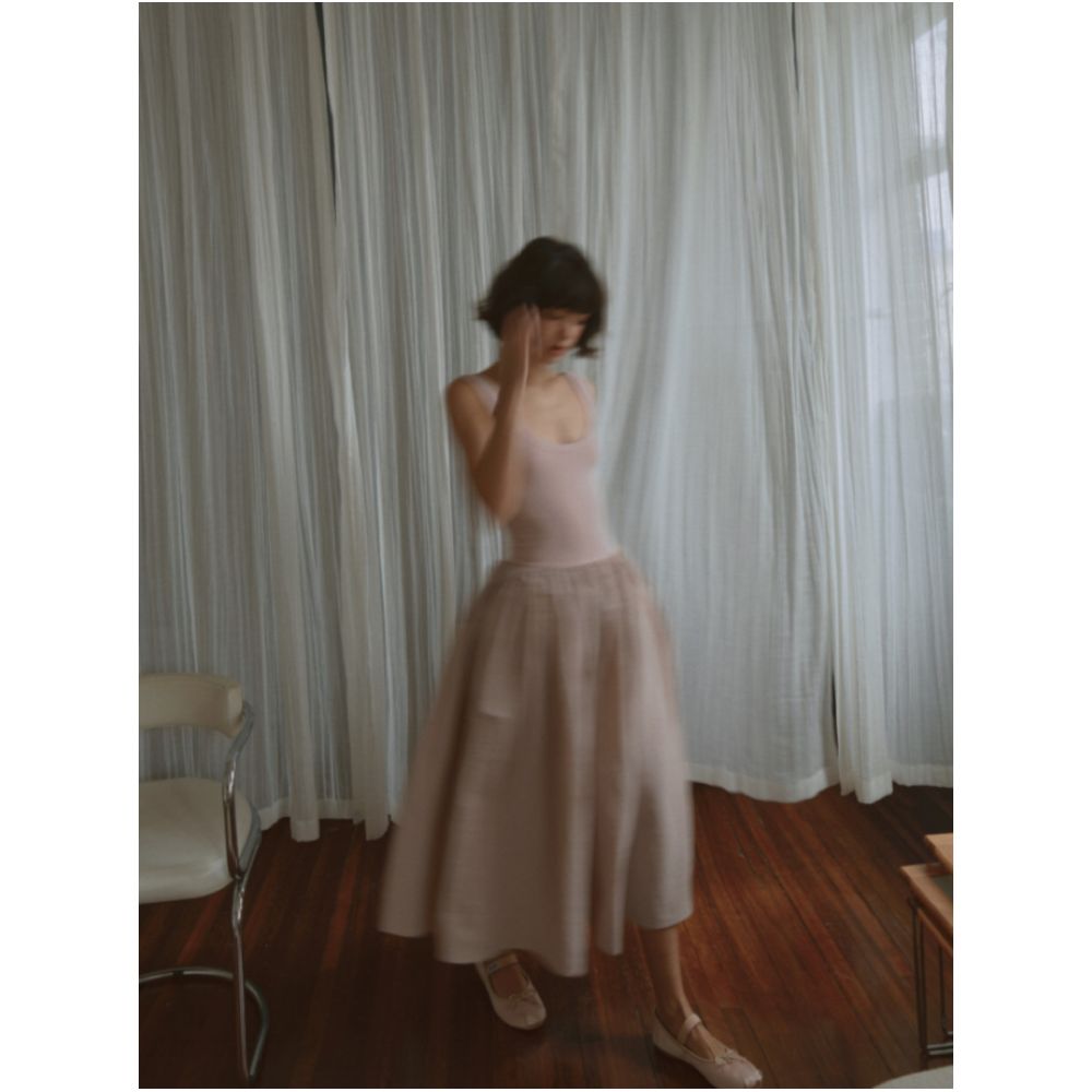 Bettychow looks absolutely ethereal Pink fitted sleeveless mid waisted ballet inspired maxi dress with knit patchwork design image 3