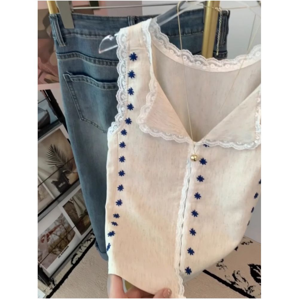 French style V neck embroidered sleeveless vest for women summer style lace trim short slim fit pretty top trendy image 2