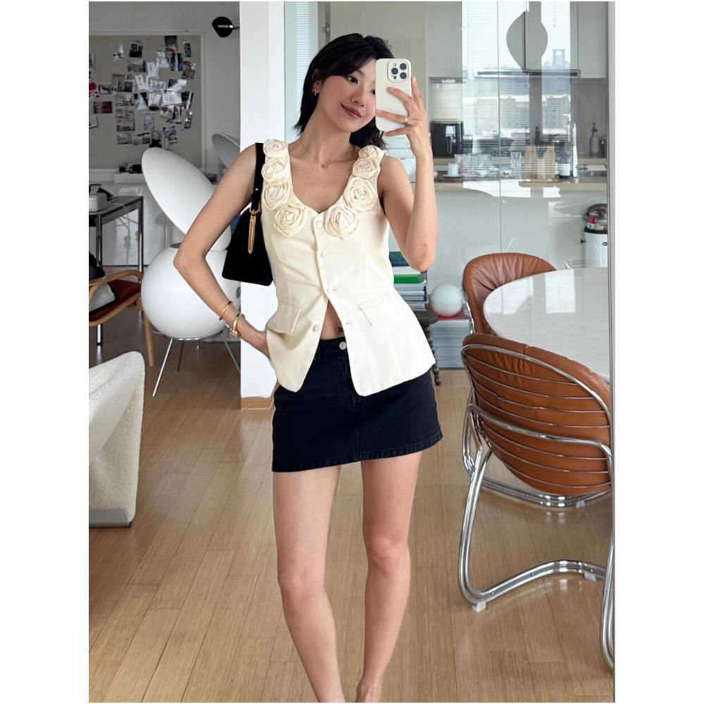 Uruguay Tach Spring Summer Loire Linen Camisole Top with Floral Design Stylish and Elegant Same Style as Savis image 2