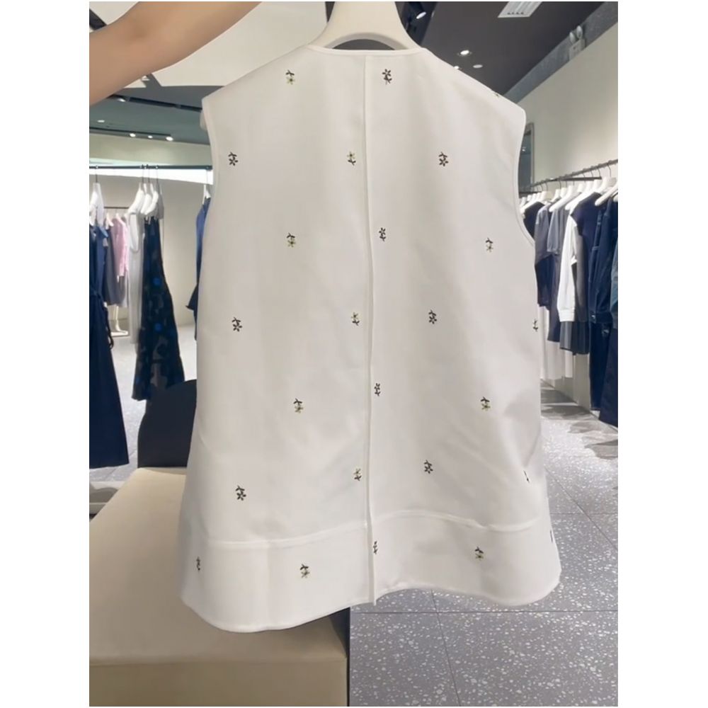 Summer pure white moonlight outfit elegant and simple relaxed feel beautiful embroidered sleeveless shirt and wide leg pants suit for women image 3