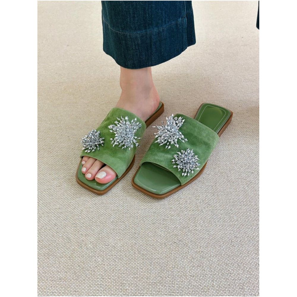 ASAYA6835 – Crystal Bloom Slides ✨🌿