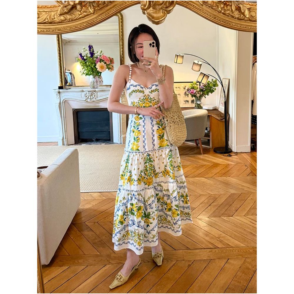 This year s trendy and unique white floral print sundress with a cinched waist is a popular summer style for women in 2025 image 2