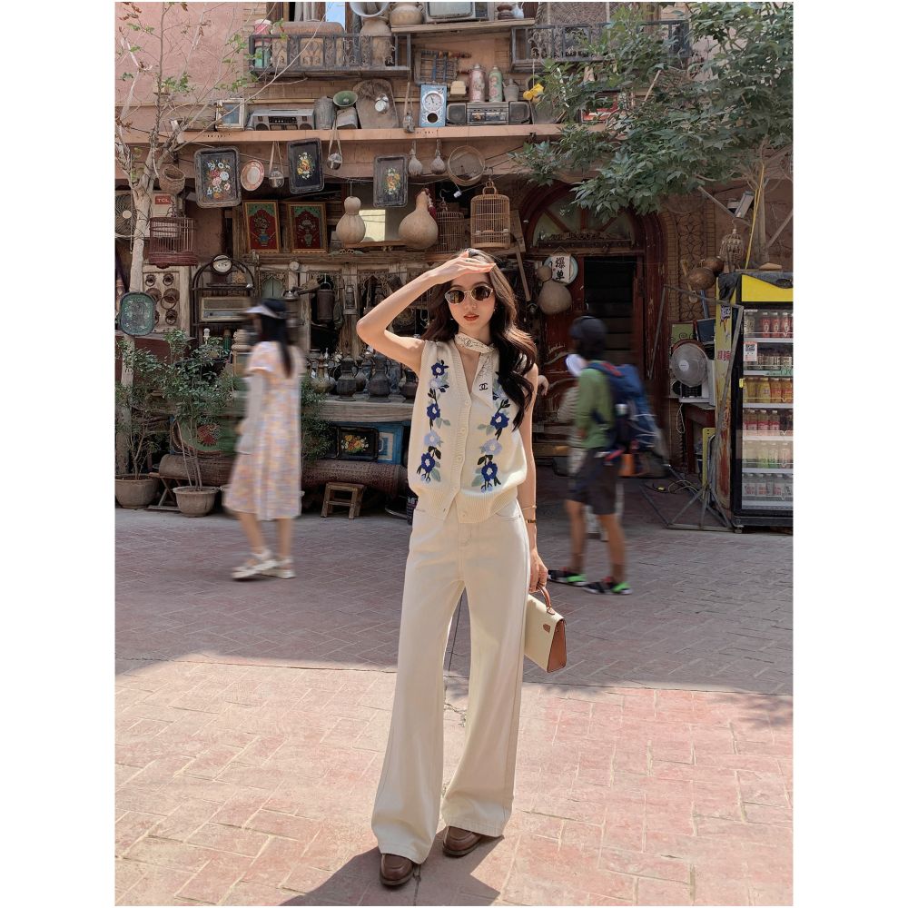MULVAN s stylish pants are now available Off white wide leg jeans for women loose fit casual style high waisted straight leg flowing trousers image 0