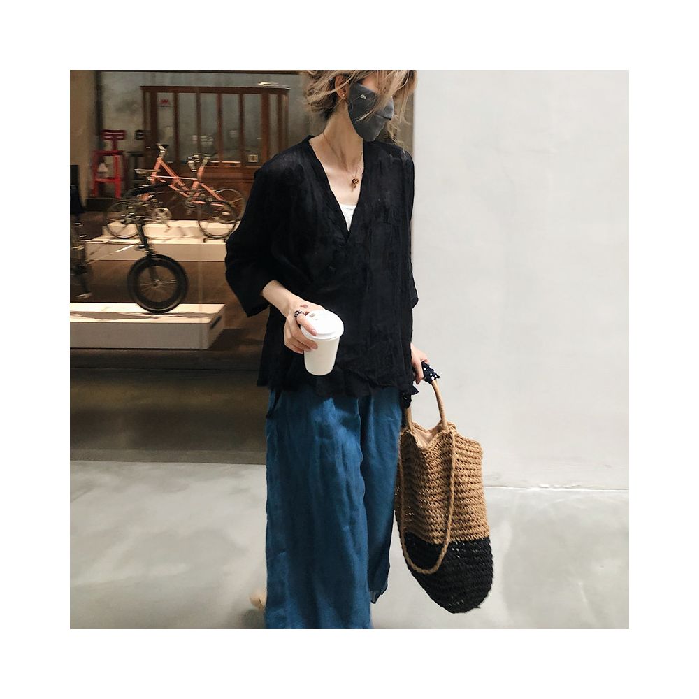 Korean style ethnic inspired plus size embroidered linen V neck loose fitting slimming cardigan shirt jacket Hanfu image 2